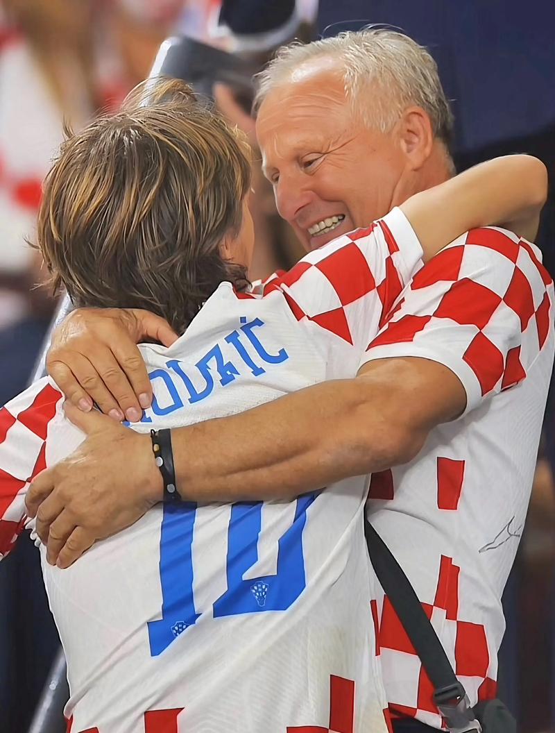 皇家马德里大胜毕尔巴鄂，西甲争冠形势再起波澜