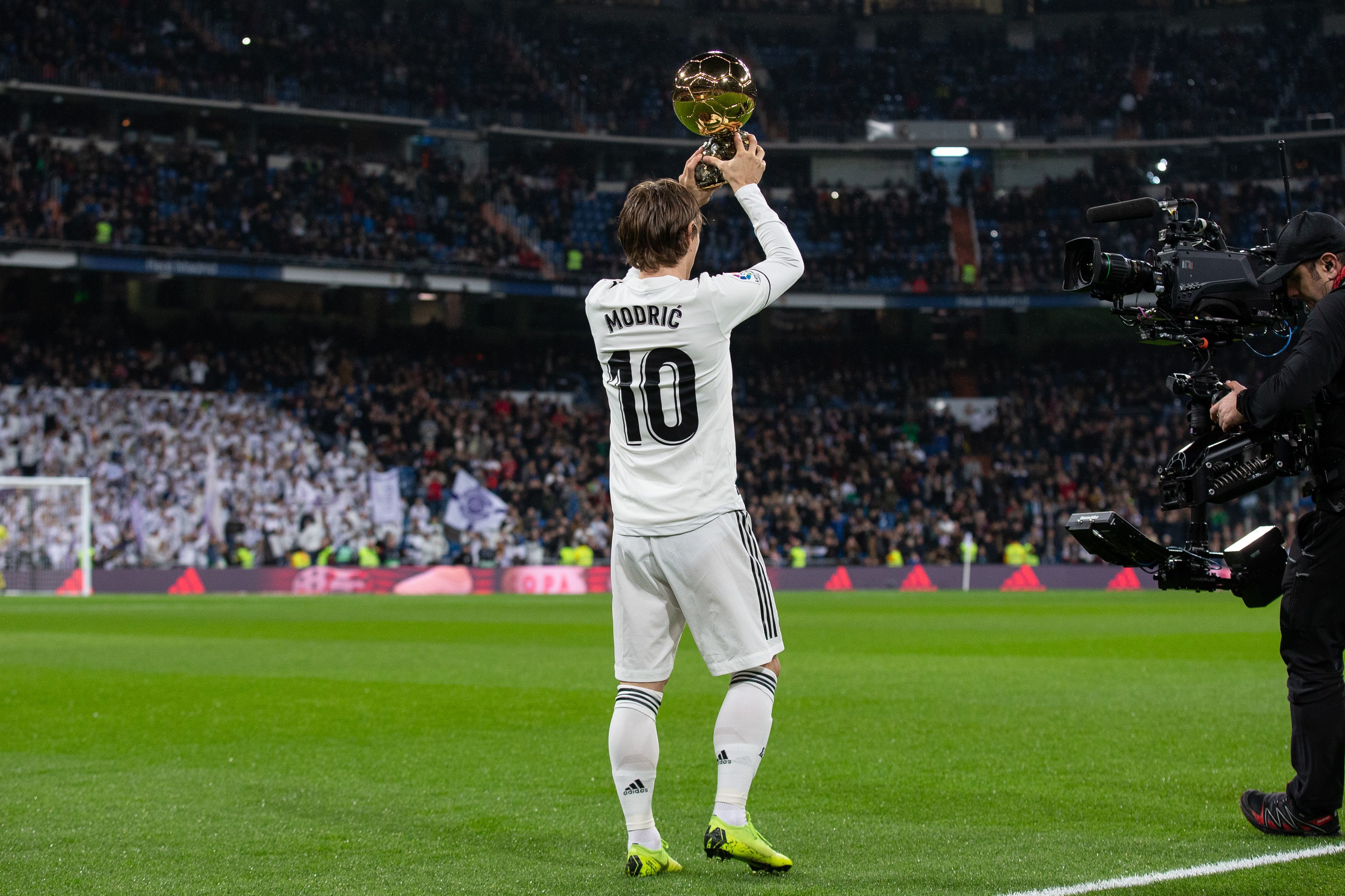 ATP总决赛四强出3席！阿卡年终第一+小组头名，穆塞蒂终结16连败