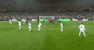 赫内斯：凯恩会在拜仁踢到2027年，在伦敦时他要靠保镖生活