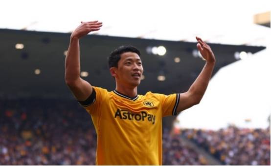 英超战报：曼联2-1战胜埃弗顿,